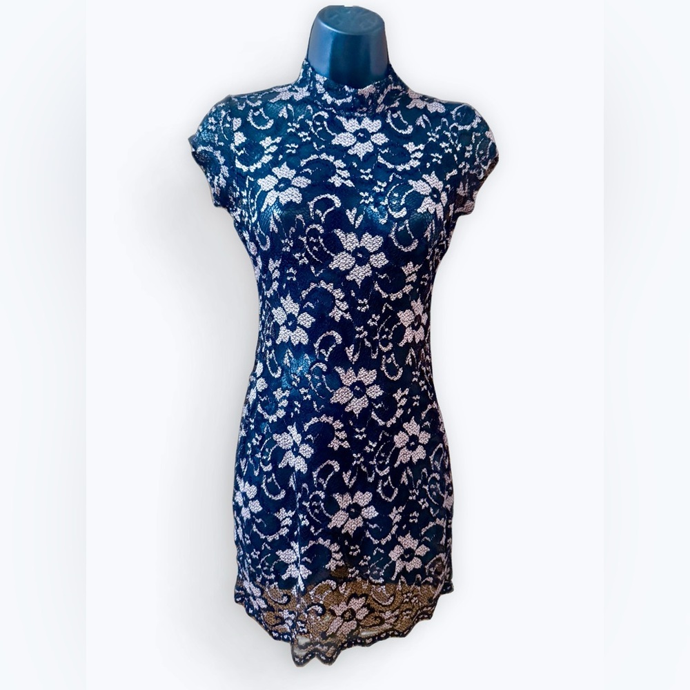 Elegant Black and Pink Floral Lace Dress Small